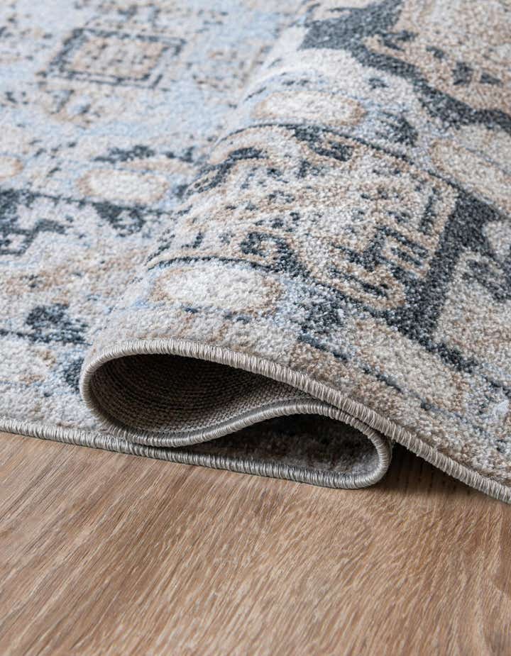 5' 3 x 5' 3 Kamala Washable Round Rug