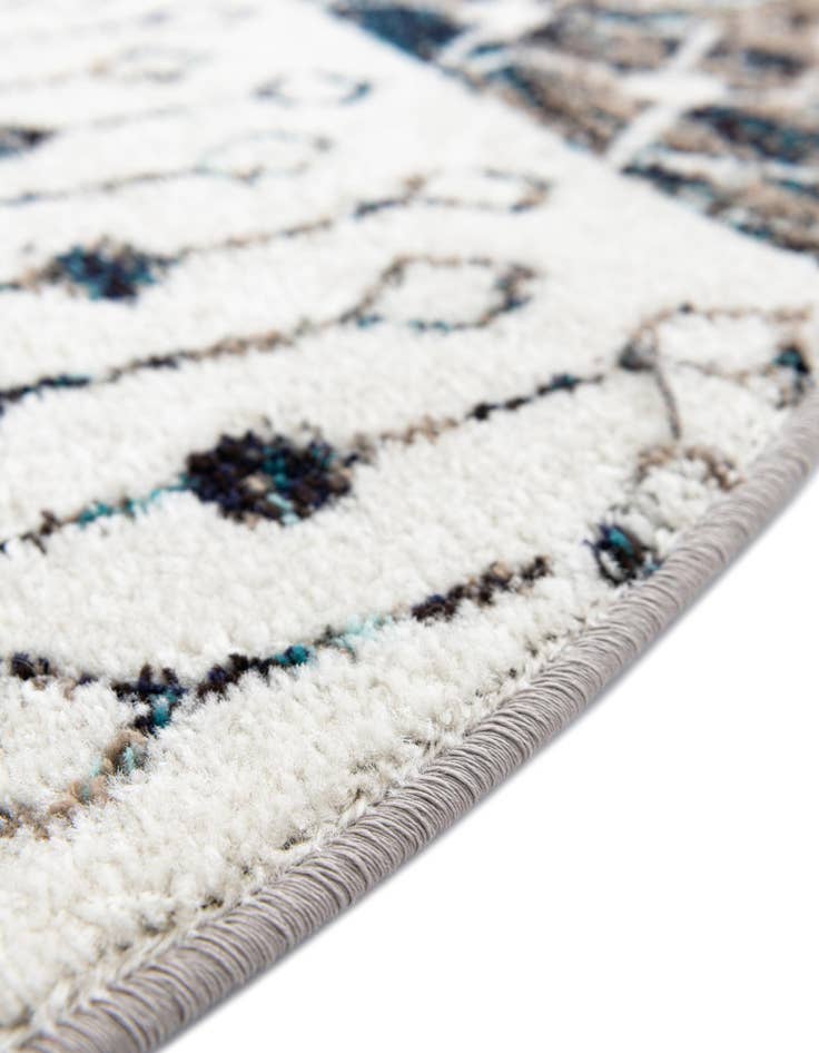 Detail image of 6' x 6' Moroccan Trellis Round Rug