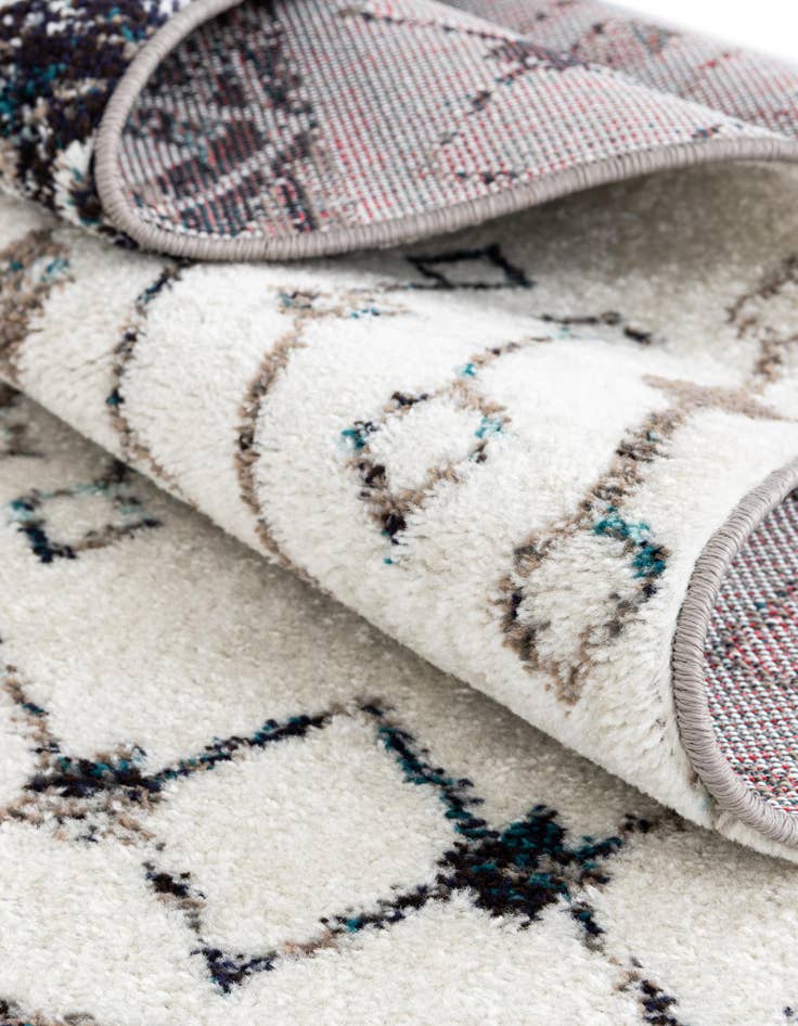 Detail image of 2' x 6' Moroccan Trellis Runner Rug