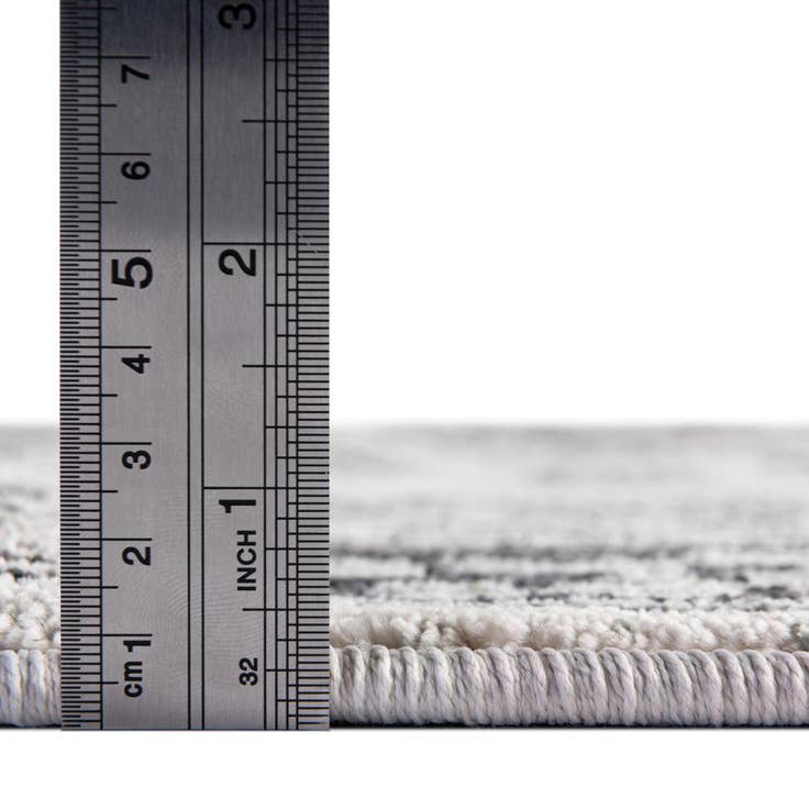 Detail image of 5' 3 x 8' Eco Traditional Rug