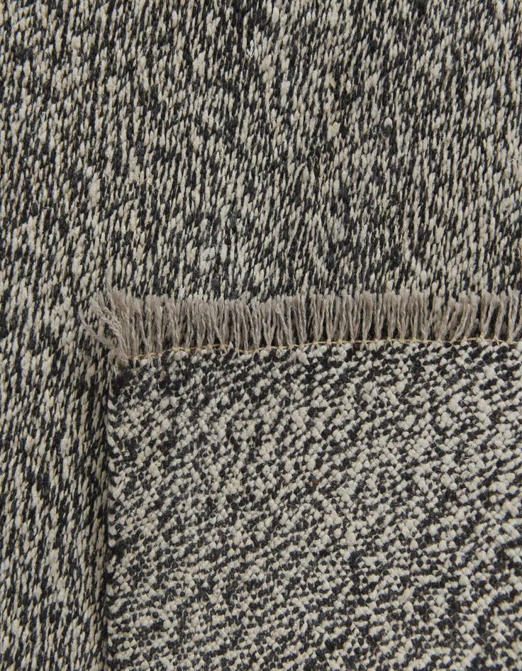 Detail image of 8' 5 x 9' 5  Hand Woven Kilim Modern Wool Rug