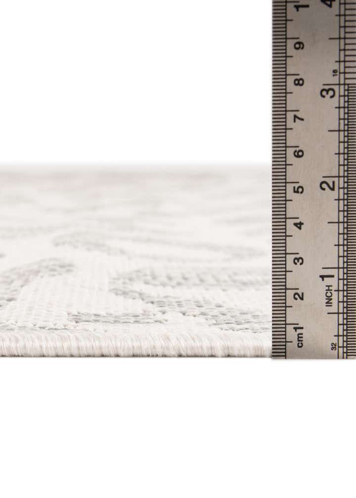 Custom Ivory Gray Easy-Clean Safari Indoor / Outdoor Rug