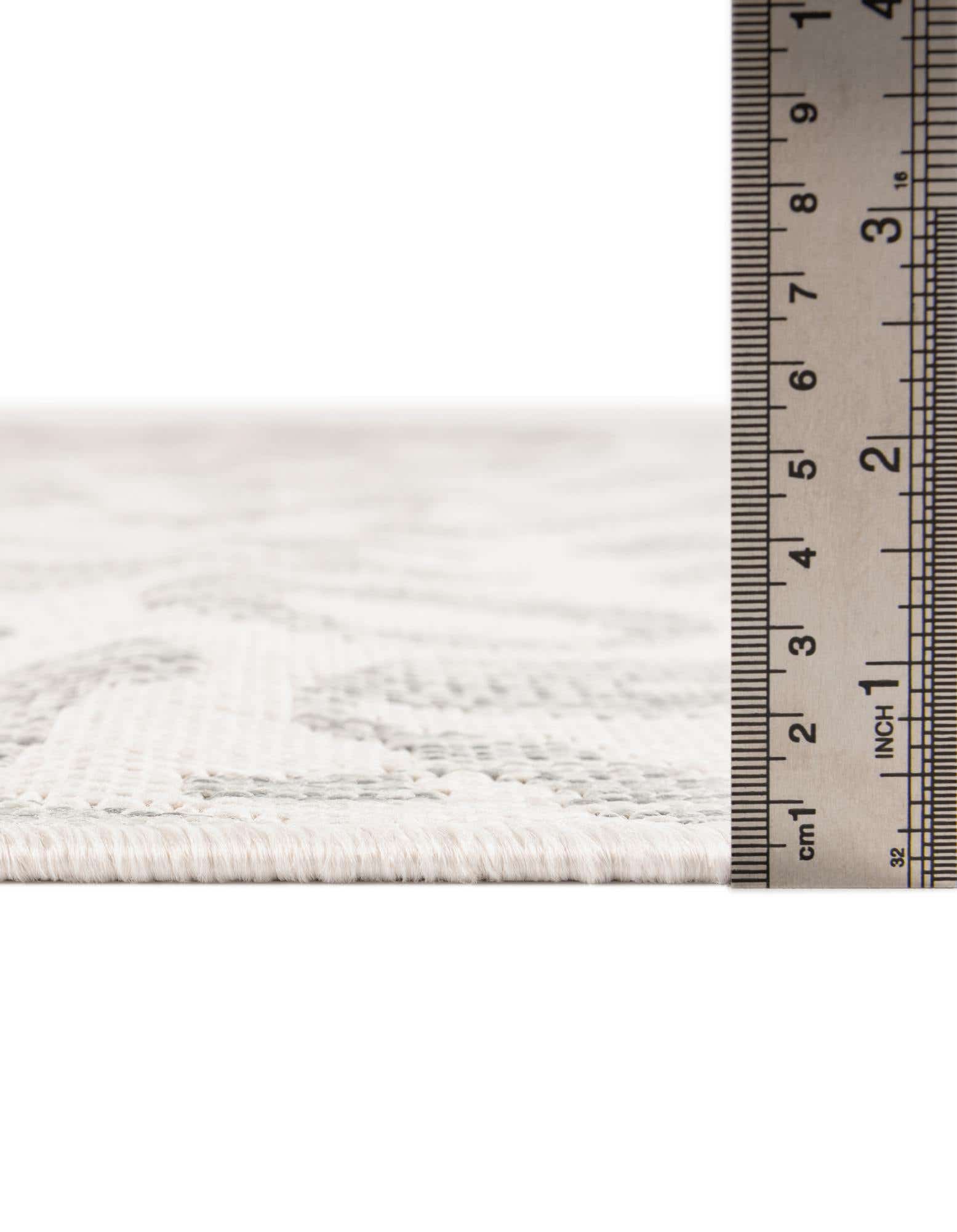 Custom Ivory Gray Easy-Clean Safari Indoor / Outdoor Rug