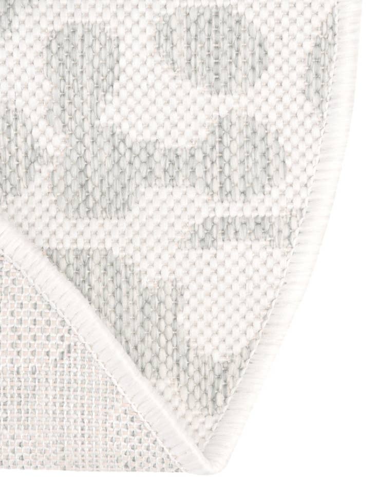 Detail image of 13' x 13' Easy-Clean Safari Indoor / Outdoor Round Rug