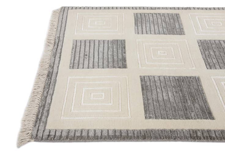 Detail image of 2' 7 x 13' 5 Hand Knotted Darya Wool Runner Rug