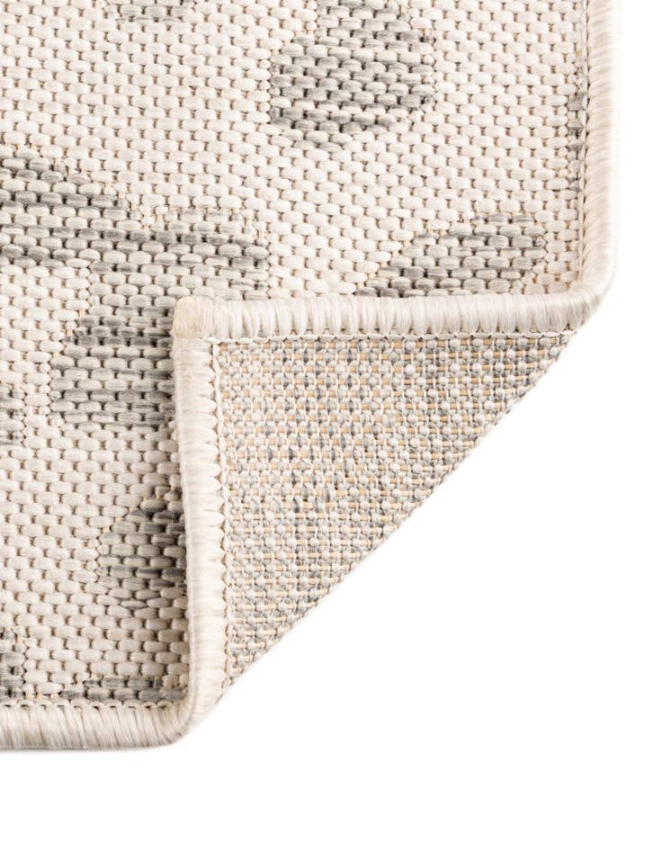 Detail image of 2' 7 x 10' Easy-Clean Safari Indoor / Outdoor Runner Rug