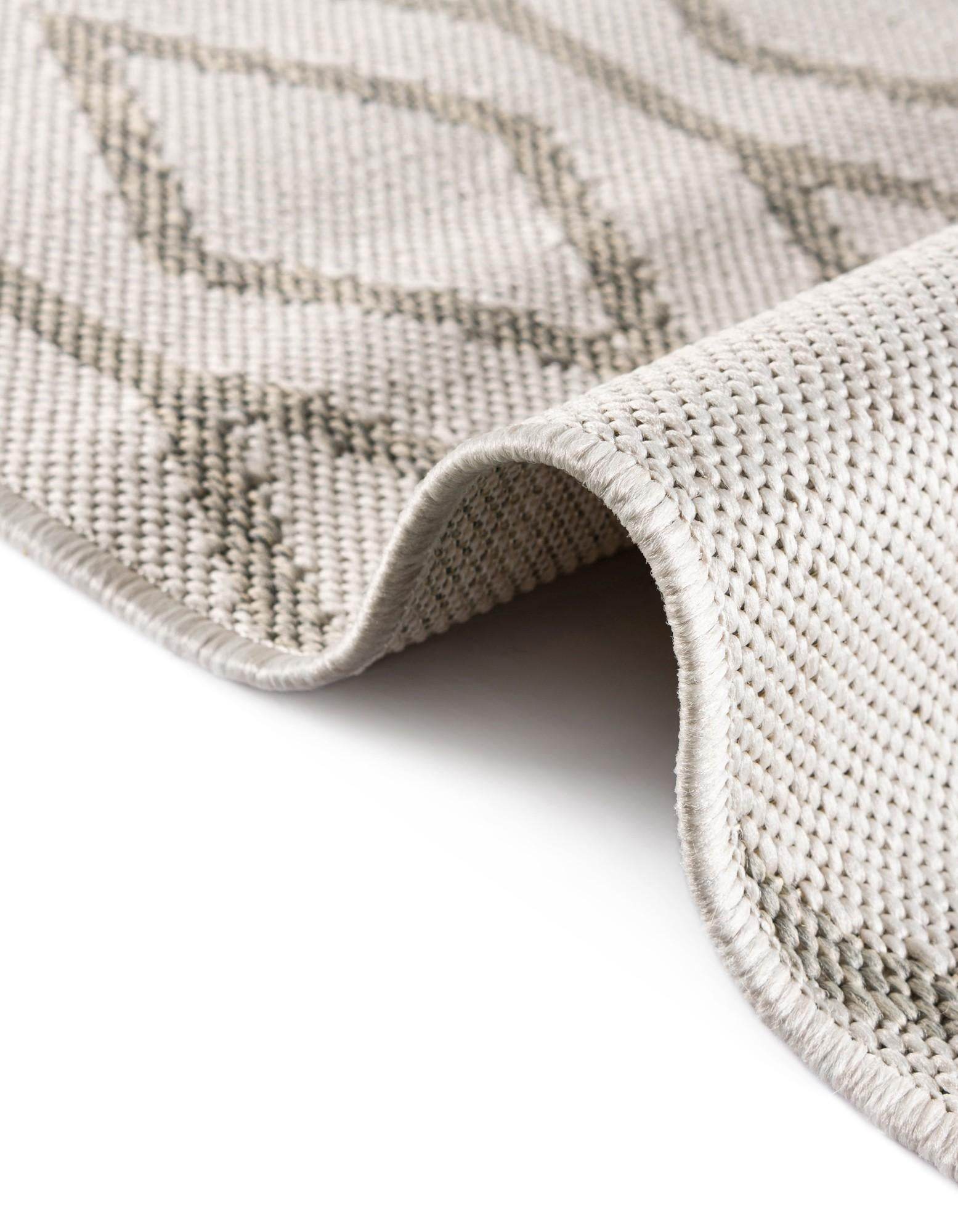 7' 10 x 7' 10 Easy-Clean Jill Zarin Indoor / Outdoor Square Rug