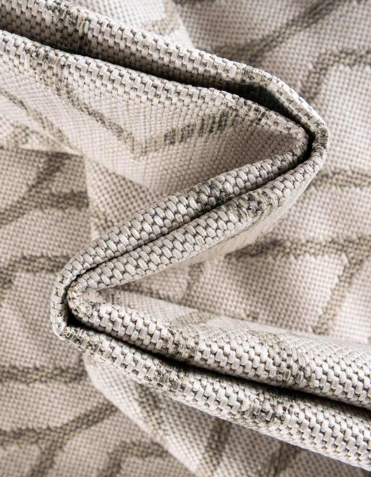Detail image of 7' 10 x 7' 10 Easy-Clean Jill Zarin Indoor / Outdoor Square Rug