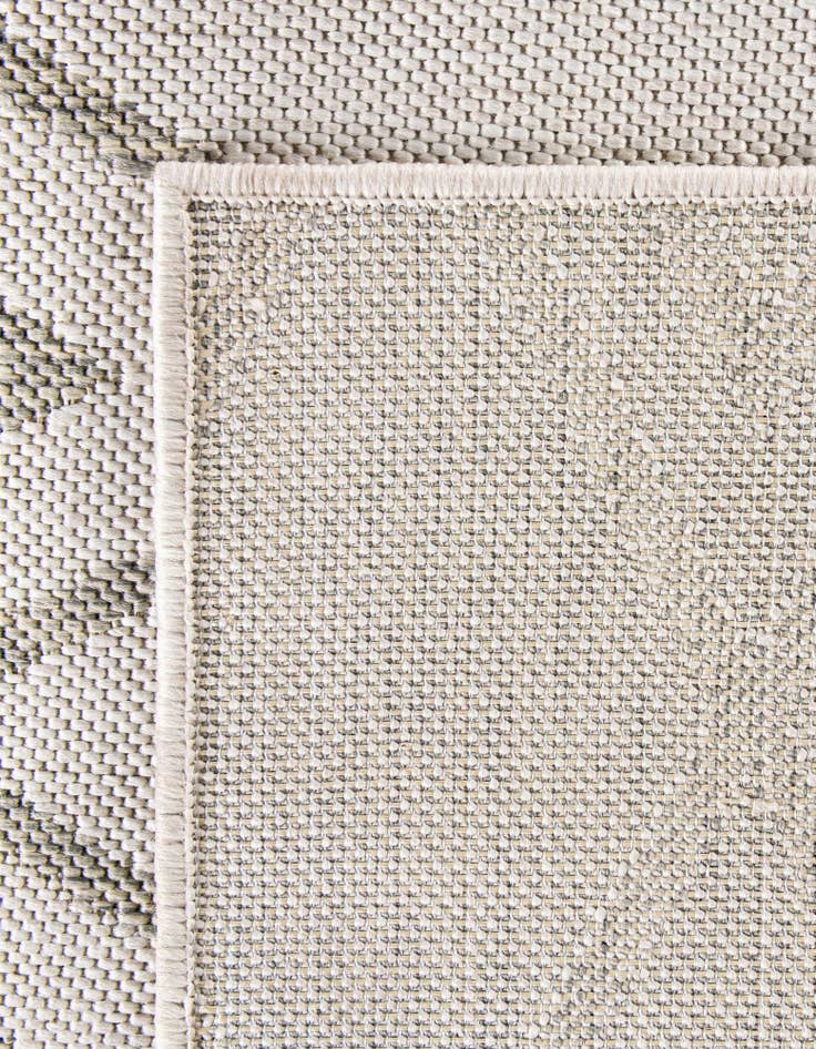 Detail image of 7' 10 x 7' 10 Easy-Clean Jill Zarin Indoor / Outdoor Square Rug