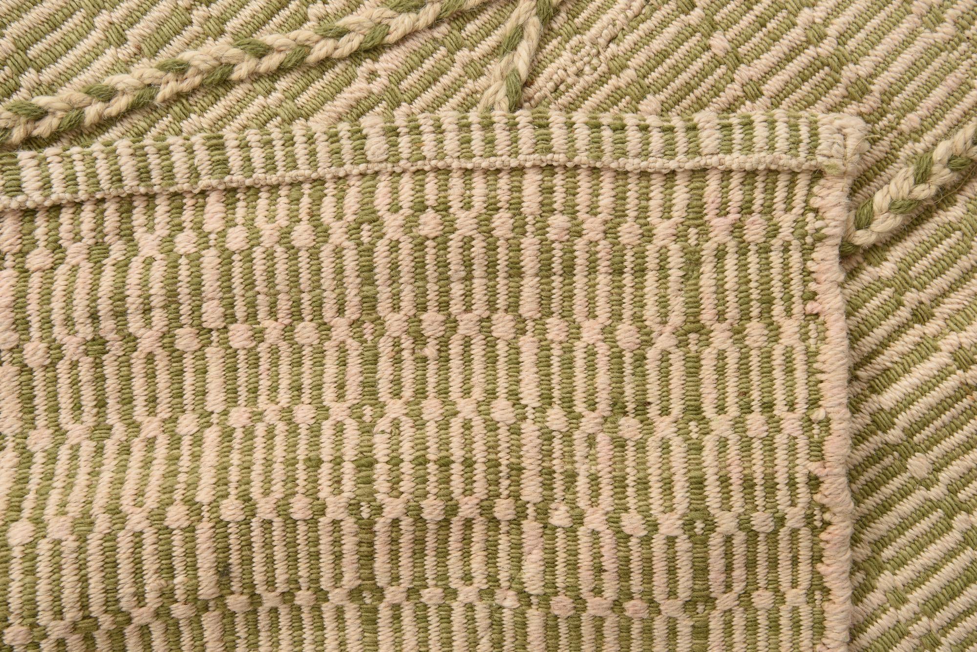 5' 9 x 9' 3 Hand Knotted Moroccan Wool Rug