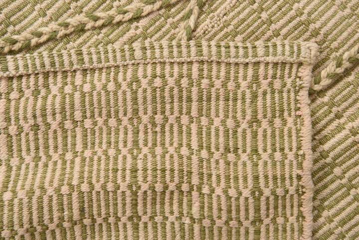 5' 9 x 9' 3 Hand Knotted Moroccan Wool Rug