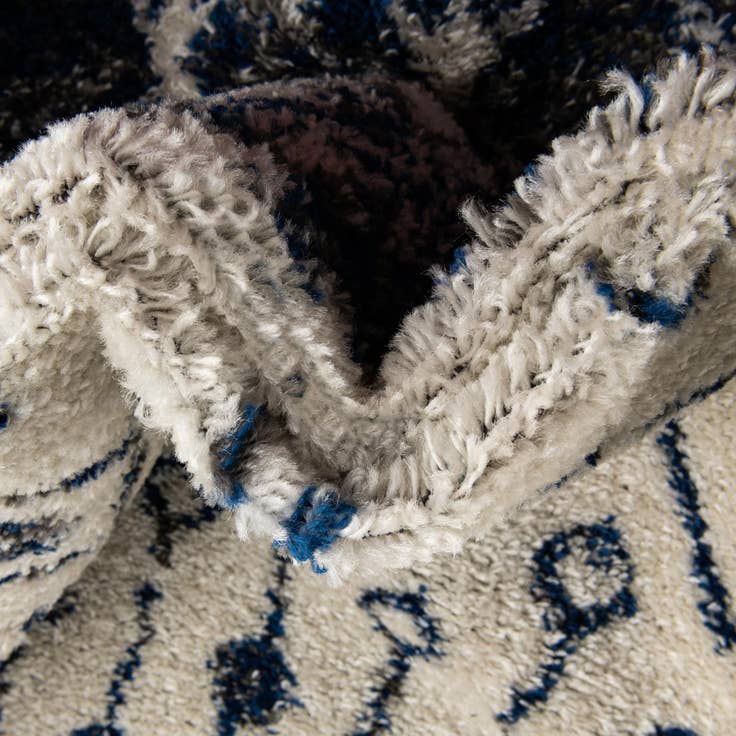 Detail image of 7' 10 x 10' Moroccan Trellis Rug