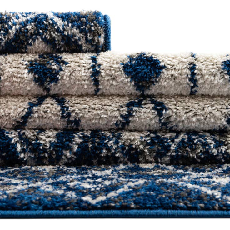 Detail image of 7' 10 x 10' Moroccan Trellis Rug