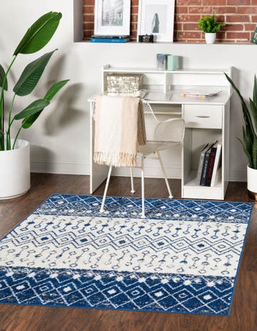 3' 3 x 3' 3 Moroccan Trellis Square Rug