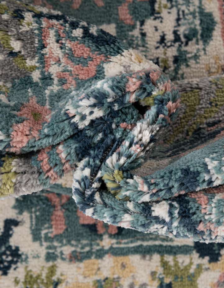 4' 1 x 4' 1 Charleston Octagon Rug