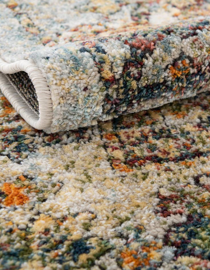 Detail image of 7' 10 x 7' 10 Isabella Octagon Rug
