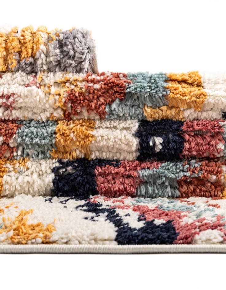 Detail image of 5' 3 x 5' 3 Tagine Octagon Rug