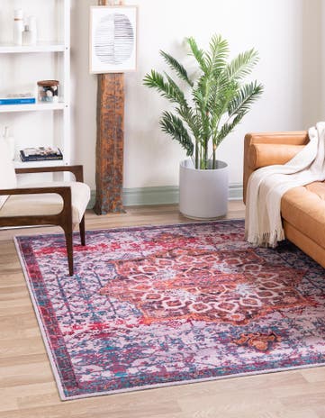 7' 3 x 7' 3 Washable Renaissance Square Rug