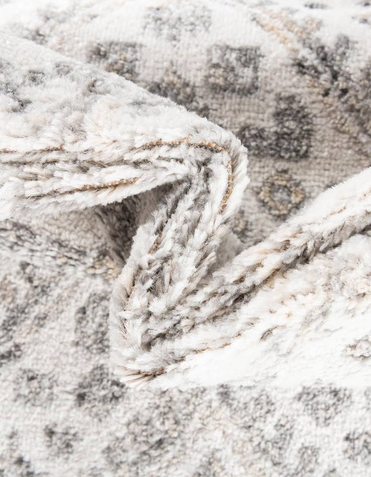 Detail image of 6' 1 x 9' Aurelia Oval Rug