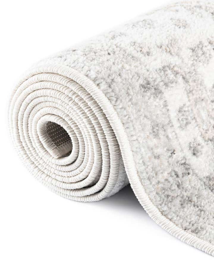 6' 1 x 9' Aurelia Oval Rug