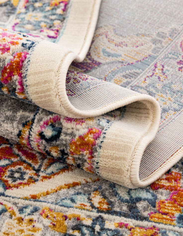 Detail image of 3' 7 x 5' 3 Budapest Oval Rug