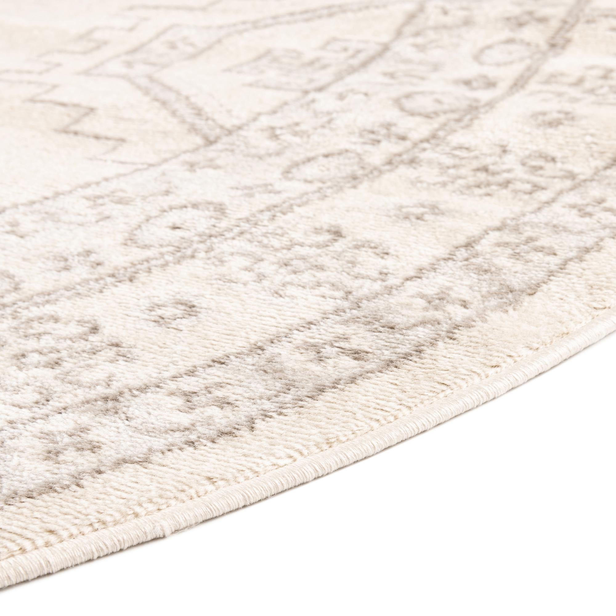 5' 3 x 8' Charlotte Oval Rug