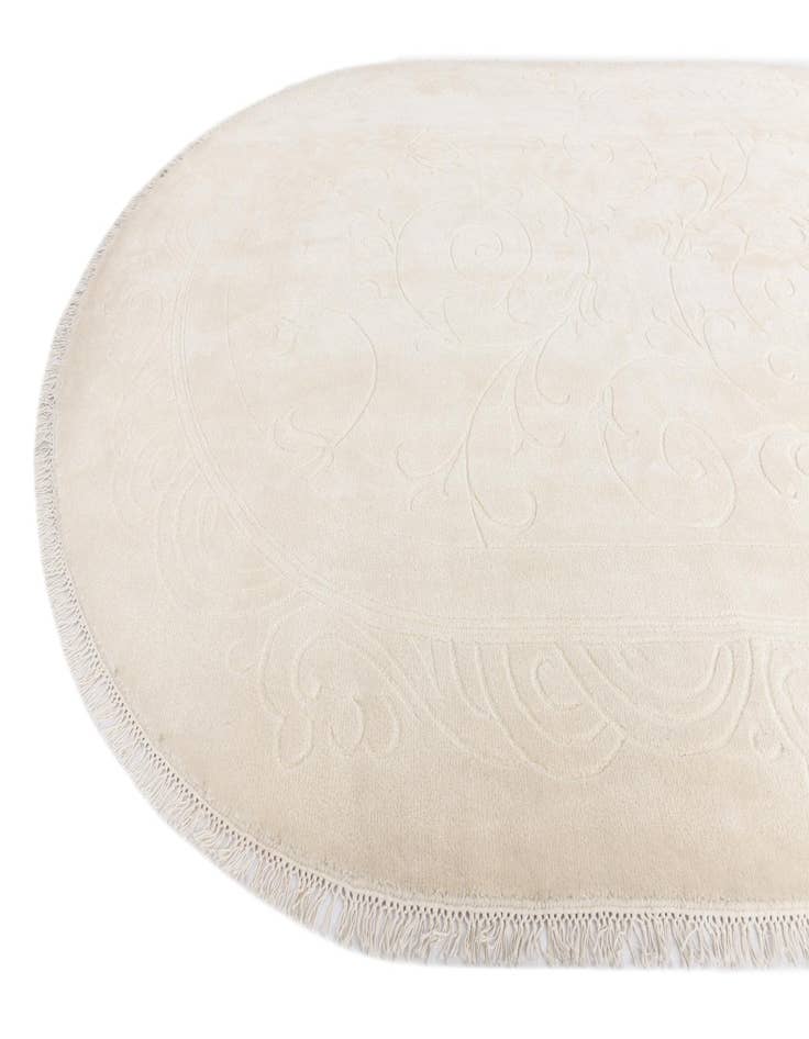 Detail image of 6' 6 x 9' 8 Hand Knotted Darya Wool Oval Rug