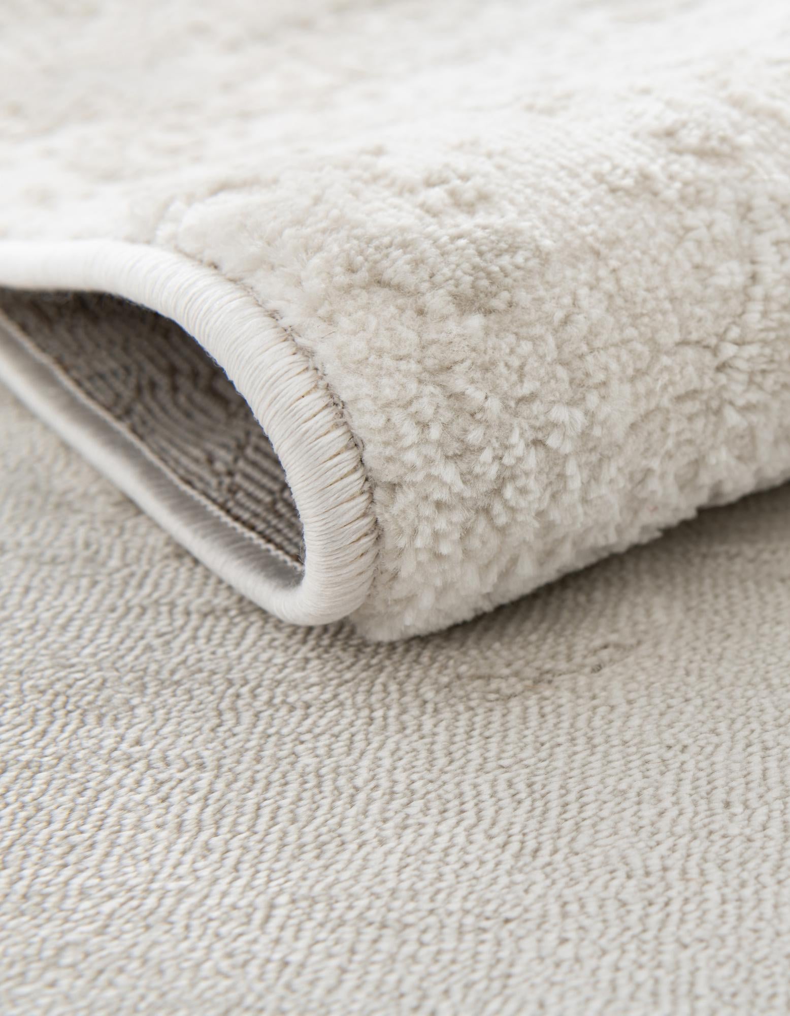 5' 3 x 8' Finsbury Oval Rug