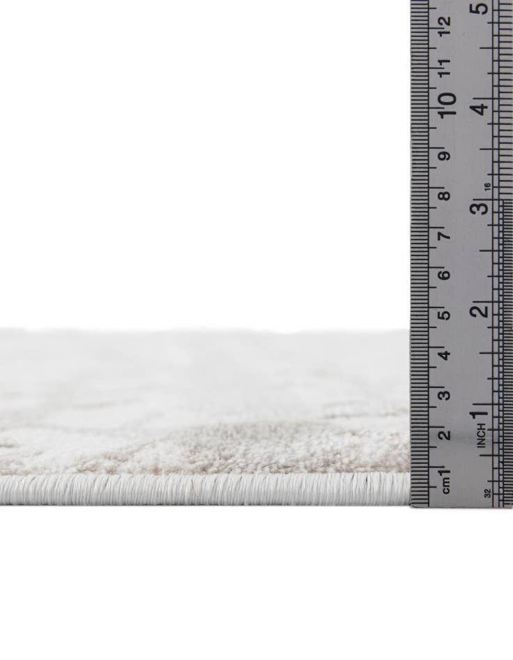 Detail image of 7' 10 x 10' Finsbury Oval Rug
