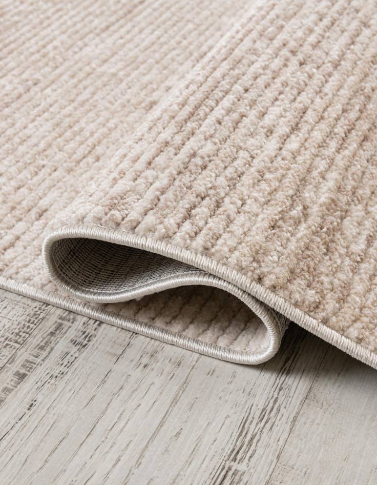 Detail image of 5' 3 x 8' Gemstone Oval Rug