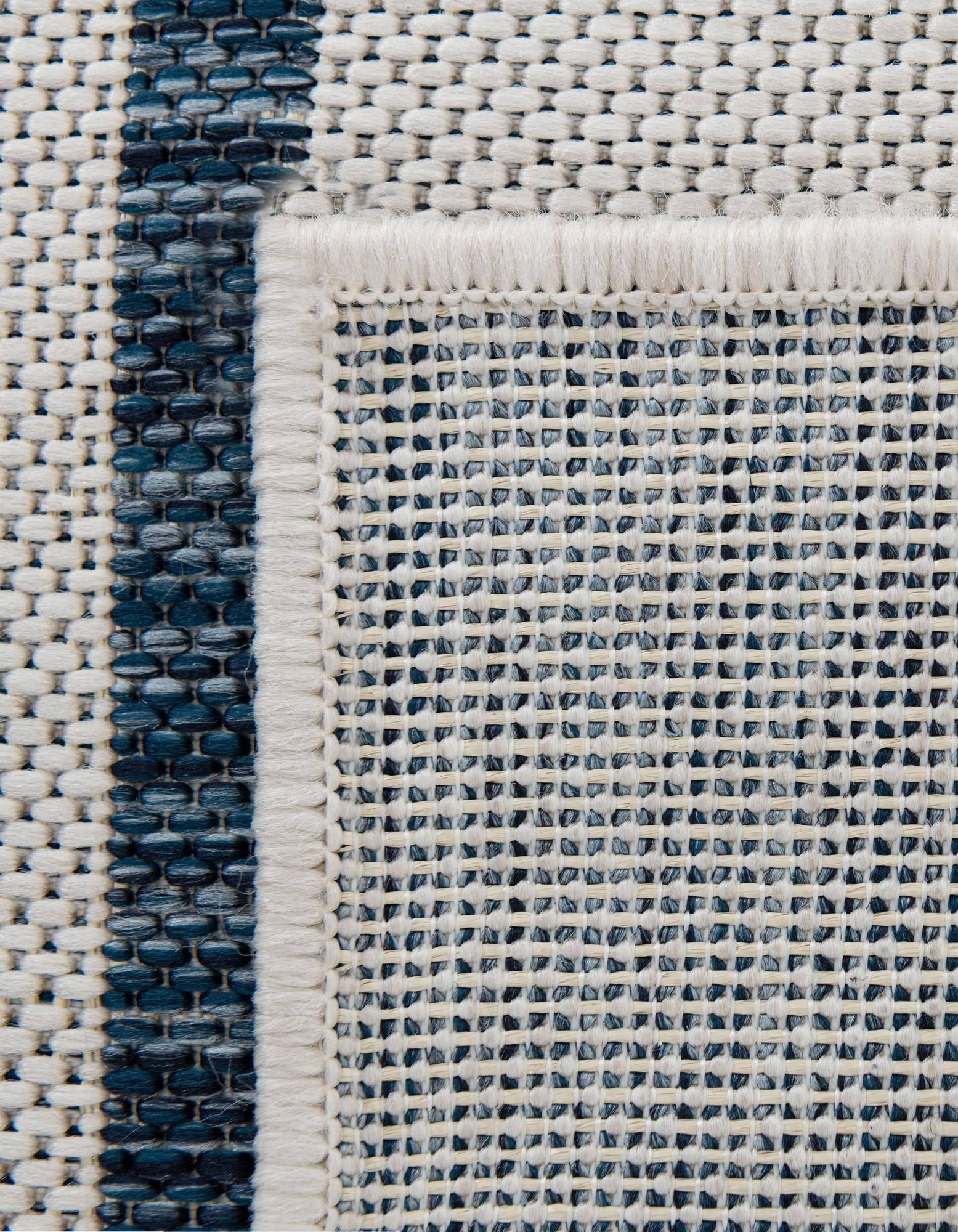 5' 3 x 8' Easy-Clean Jill Zarin Anguilla Indoor / Outdoor Oval Rug