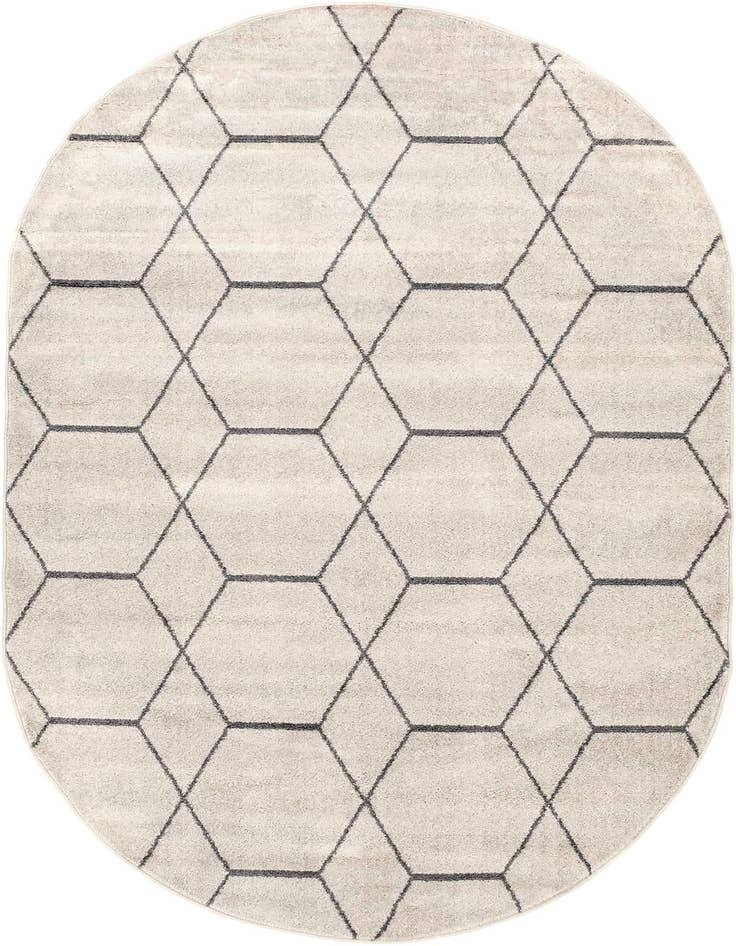 Detail image of 4' x 6' Lattice Frieze Oval Rug
