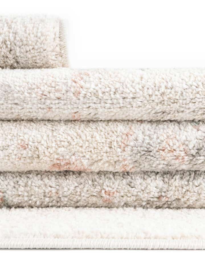 3' 3 x 5' 3 Madeline Vintage Oval Rug