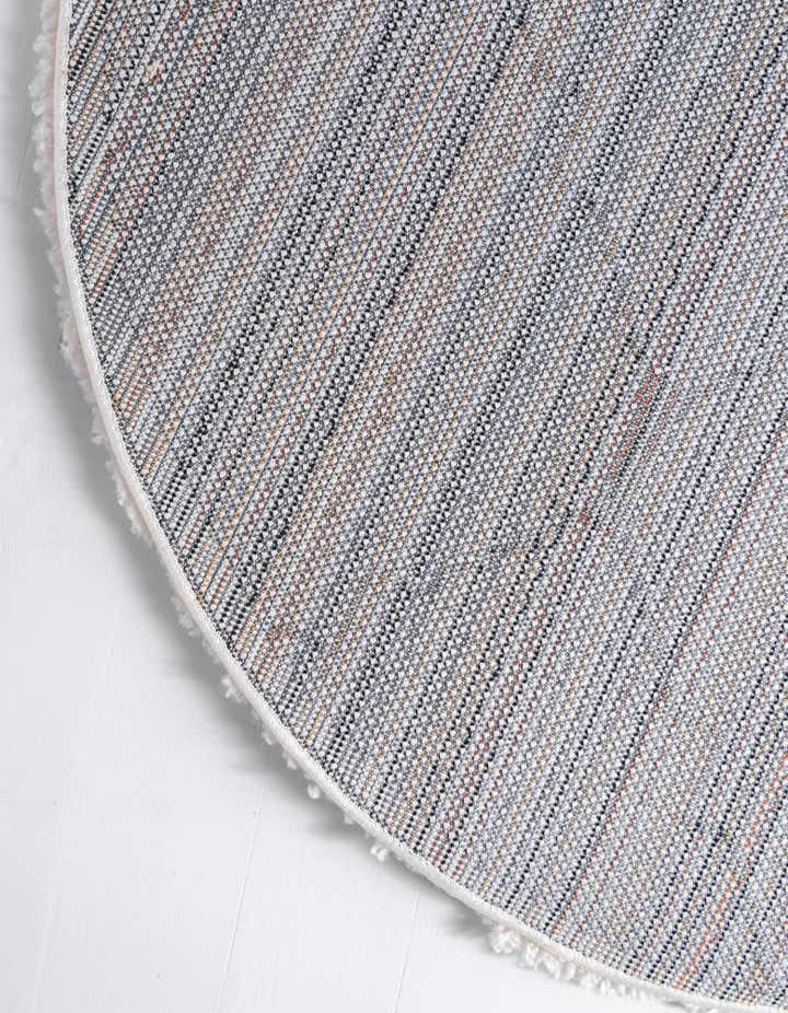 5' 3 x 8' Moroccan Shag Oval Rug