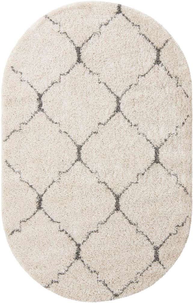 5' 3 x 8' Moroccan Shag Oval Rug