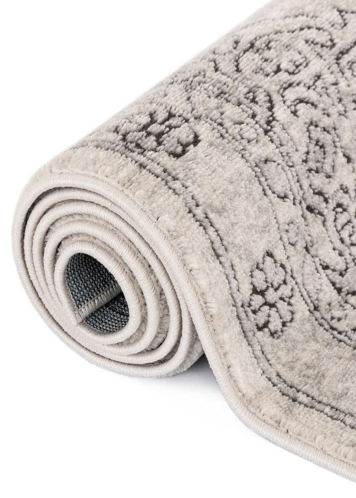 6' x 9' Nyla Oval Rug