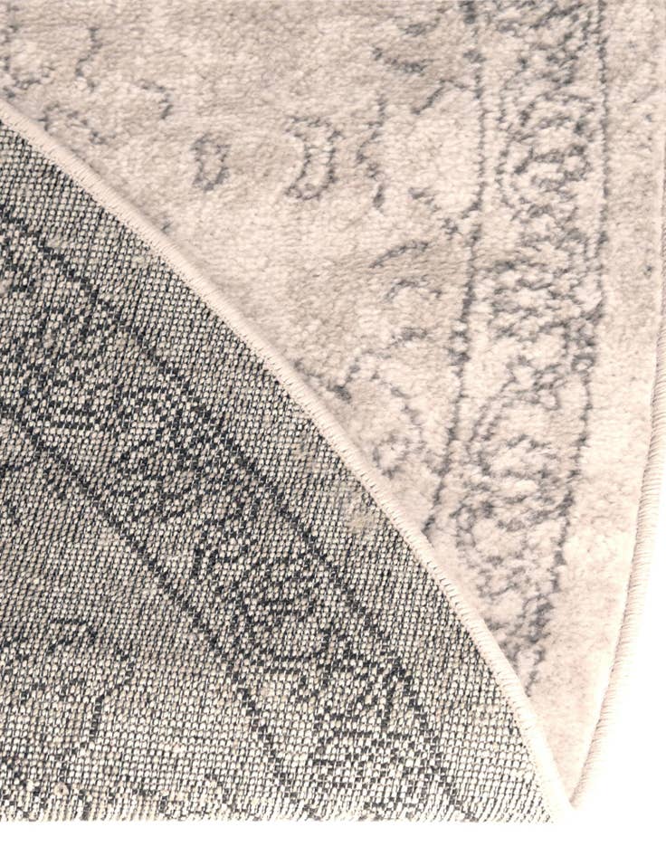 Detail image of 4' x 6' Oregon Oval Rug
