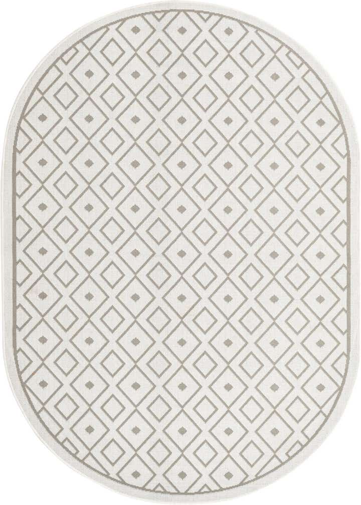 5' 3 x 8' Easy-Clean Trellis Indoor / Outdoor Oval Rug