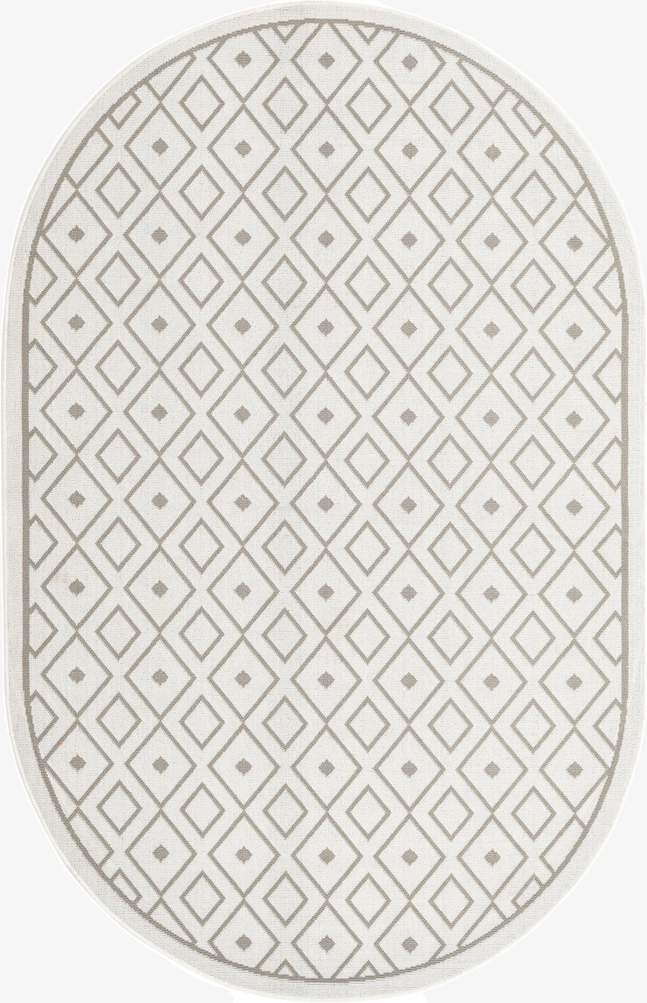 5' 3 x 8'  Washable Trellis Indoor / Outdoor Oval Rug