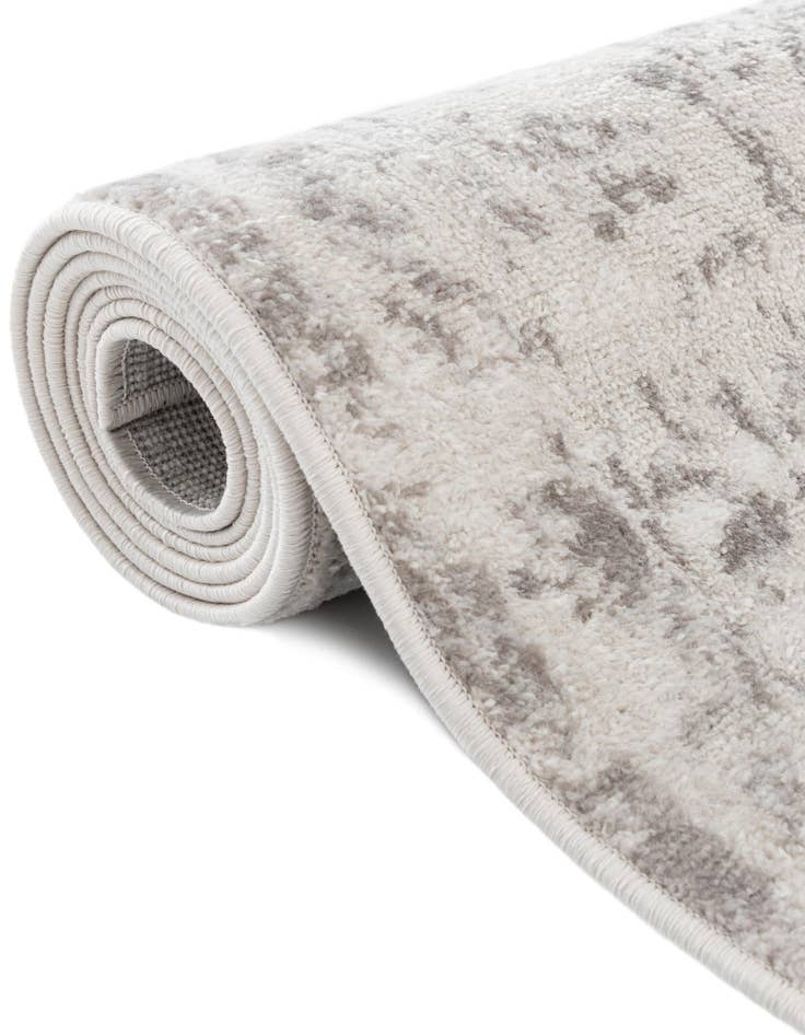 Detail image of 8' x 10' Oxford Oval Rug