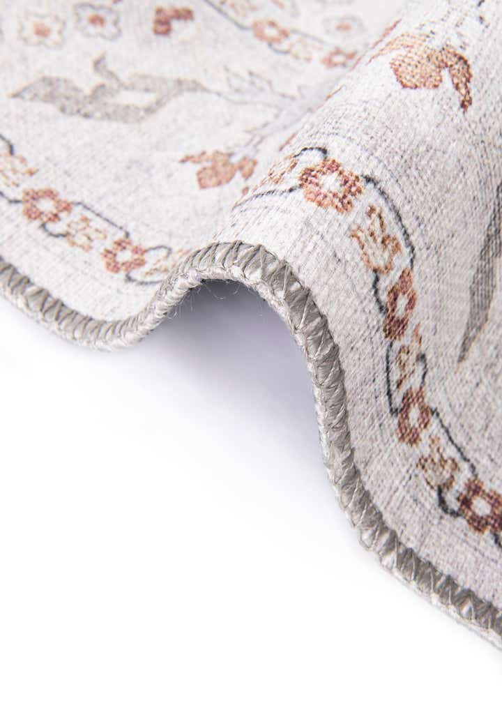 2' x 3' 1 Washable Timeless Oval Rug