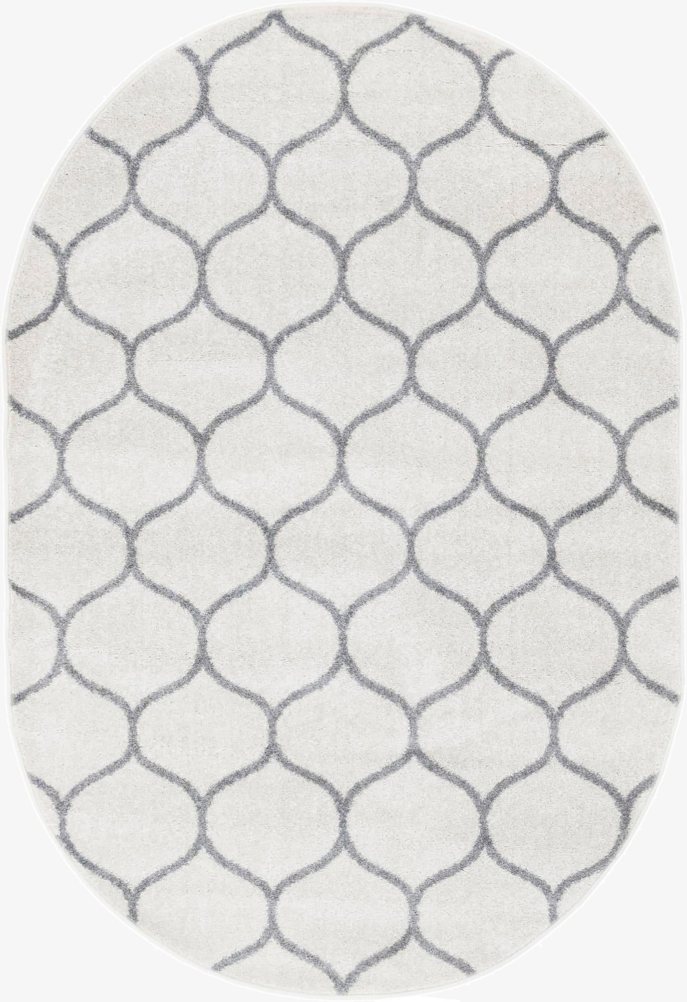 Primary image 3' x 5' 3 Trellis Frieze Oval Rug