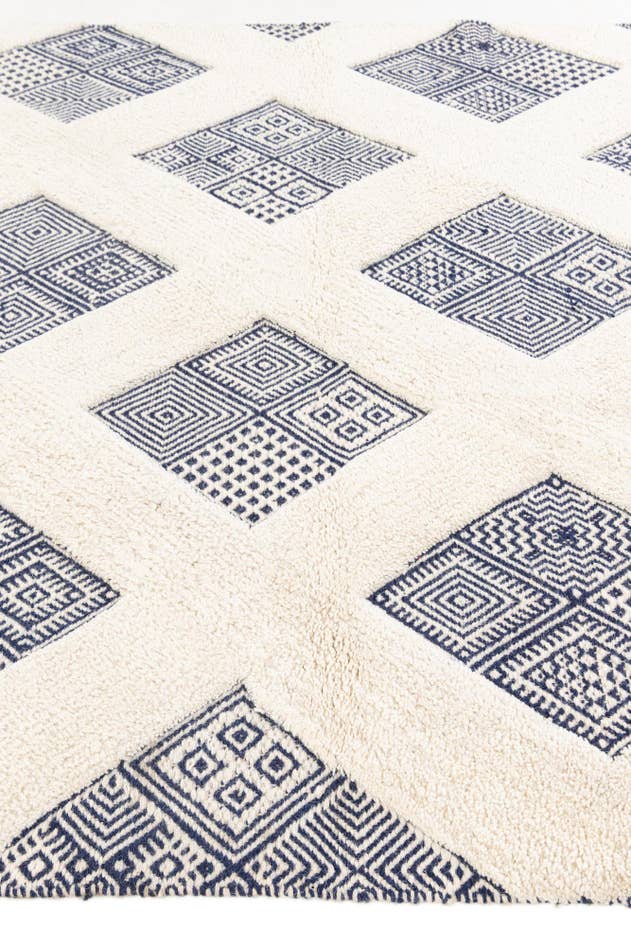 Detail image of 5' 2 x 8' 4 Hand Knotted Rug