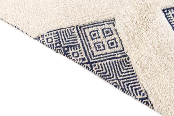 Detail image of 5' 2 x 8' 4 Hand Knotted Rug