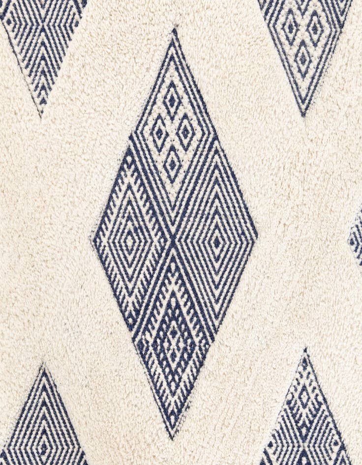 Detail image of 5' 2 x 8' 4  Hand Knotted  Rug