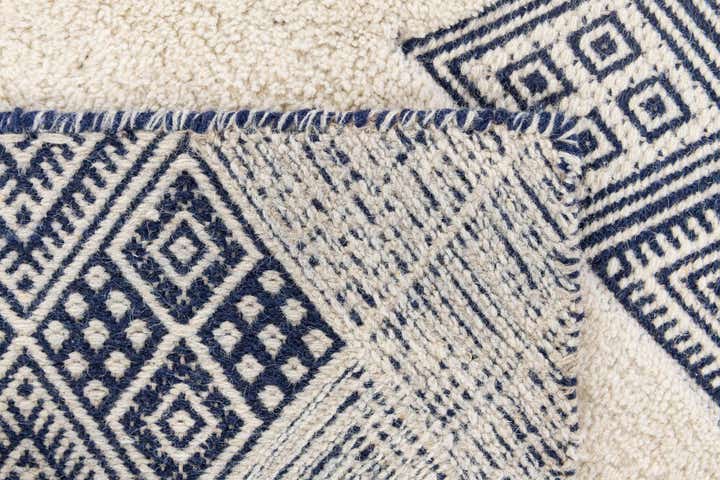5' 2 x 8' 4 Hand Knotted Rug