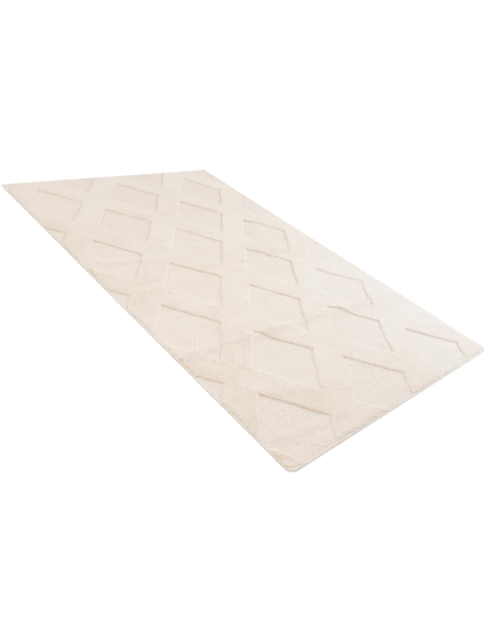 5' 2 x 8' Hand Woven Rug