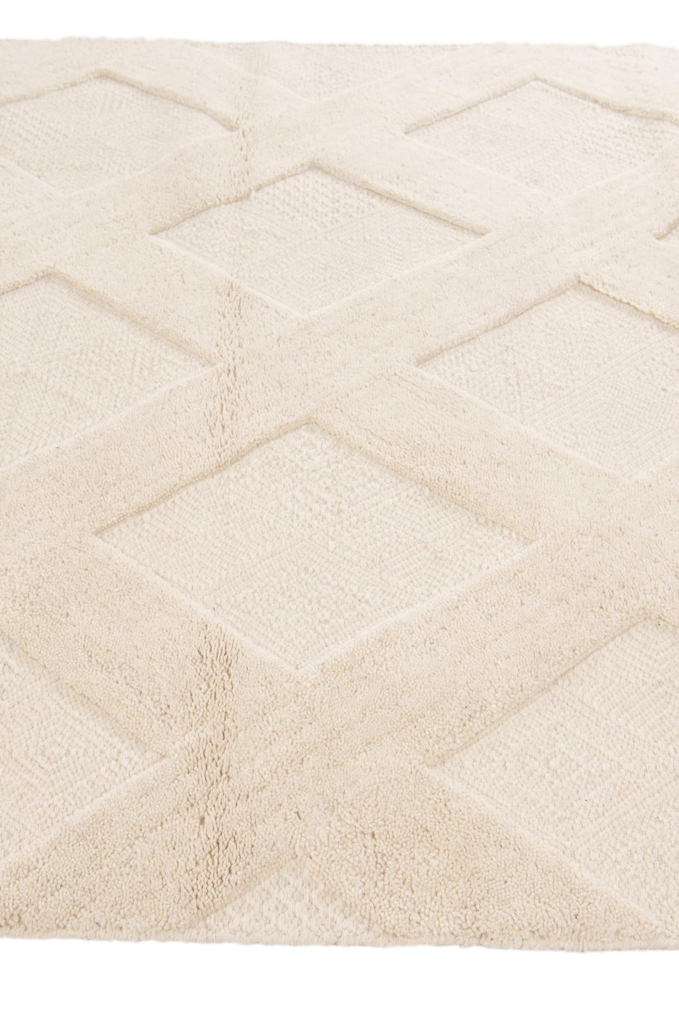 5' 2 x 8' Hand Woven Rug