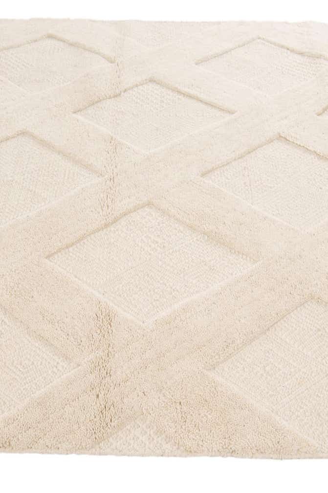 5' 2 x 8' Hand Woven Rug