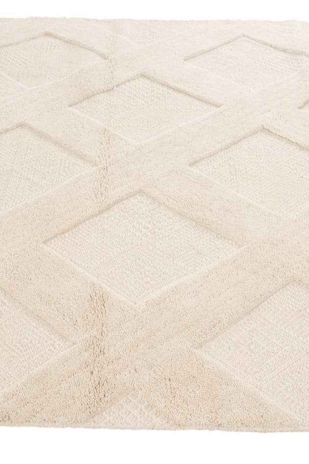 Detail image of 5' 2 x 8' Hand Woven Rug